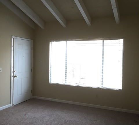 5th image of 2206 V St APT 04