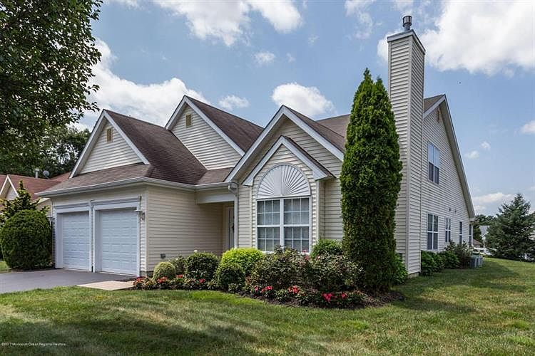 1st image of 12 Holly Ct