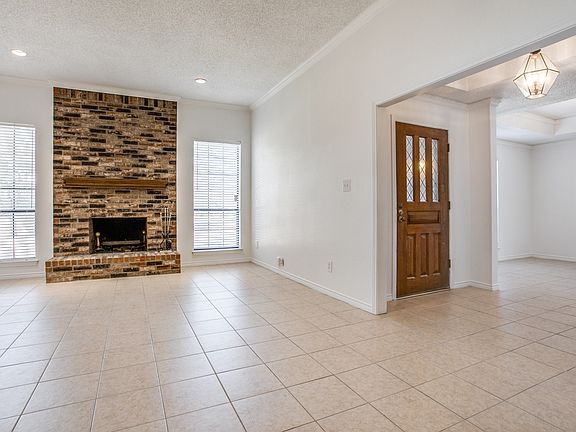 4_307-lakeshore-dr-rockwall-tx-High-Res-5.jpg