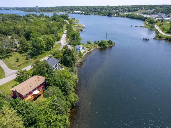 20 Sunrise Dr, Westmount, NS B1R 1N7