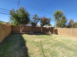 6121 Dry Creek Rd, Rio Linda, CA 95673