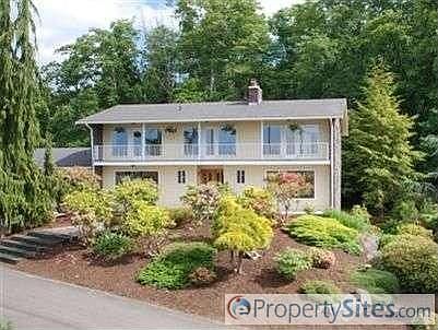 2nd image of 7720 175th St SW