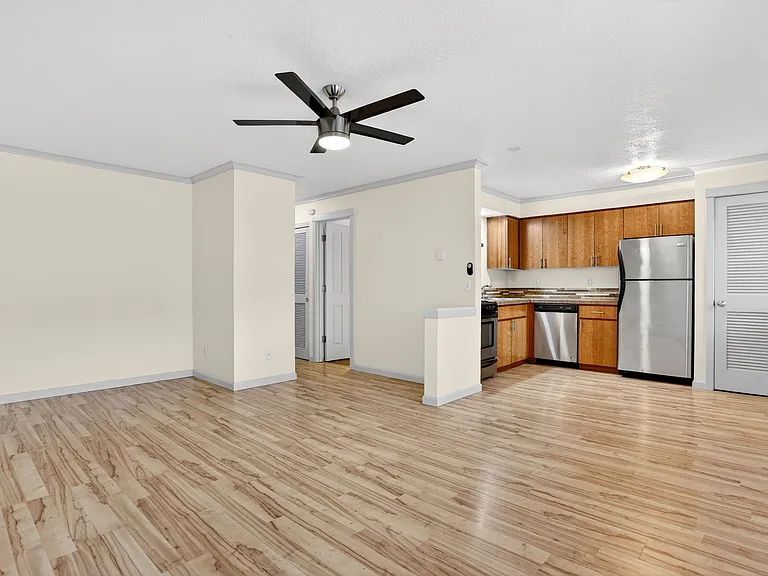 8950 N Kellogg St #15 — Photo 12
