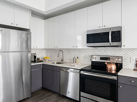 2nd image of 1473 Amsterdam Ave #4D