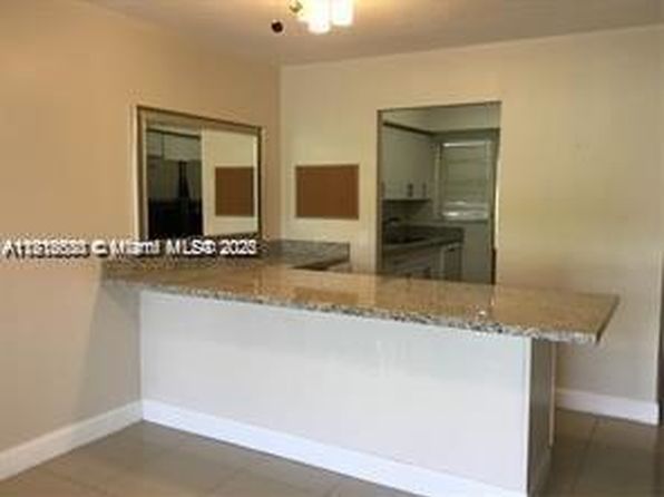 2431 SW 82nd Ave APT 103