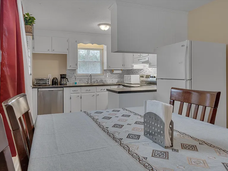 116 Parthenia Dr — Photo 17