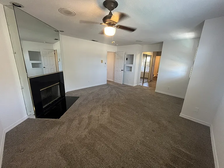 511 Bluff Dr — Photo 14
