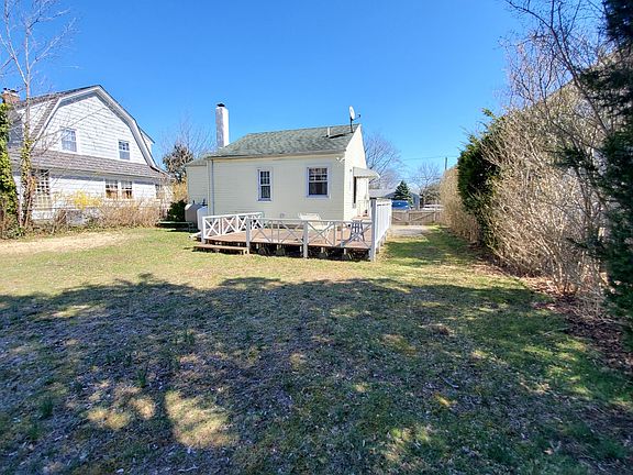 5th image of 48 Lake Ave