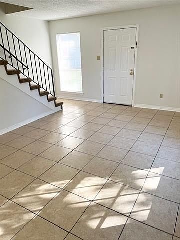 1st image of 1254 Park Dr