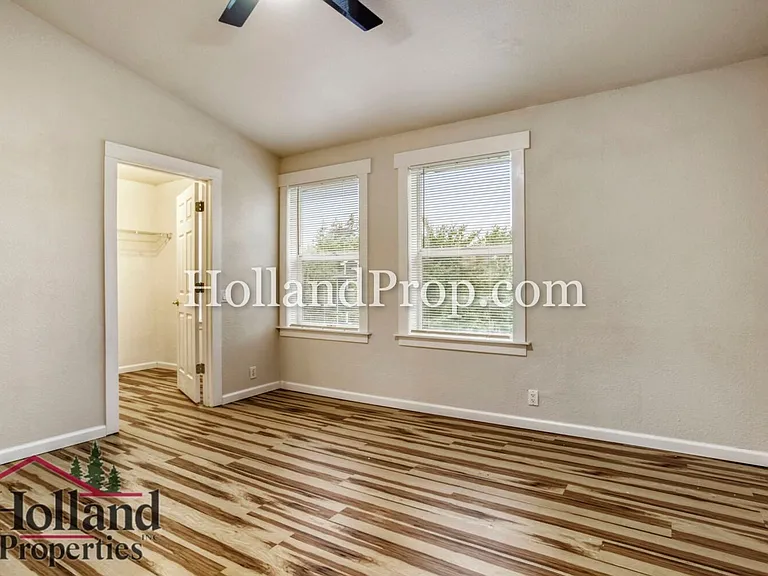 248 NW Prescott Pl — Photo 9