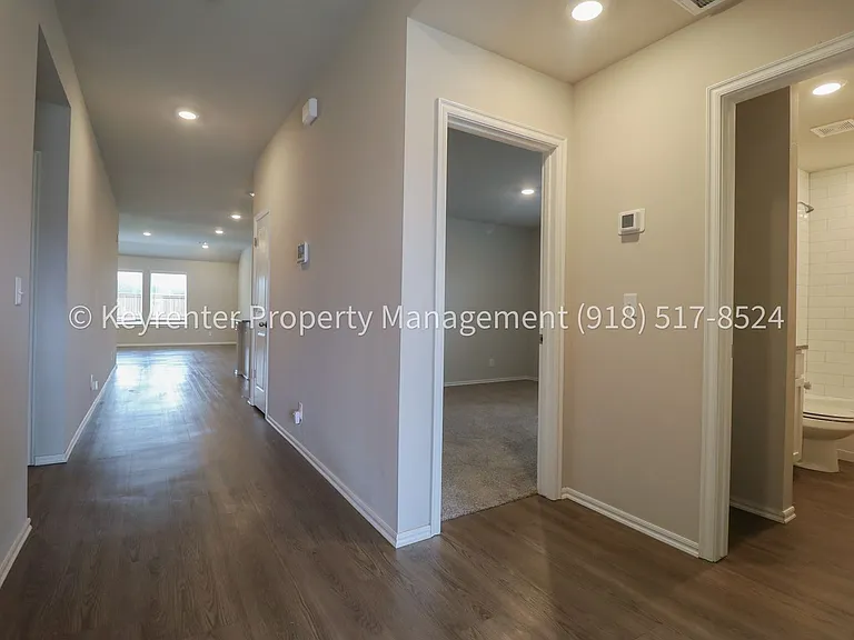 1308 Sunstone St — Photo 7