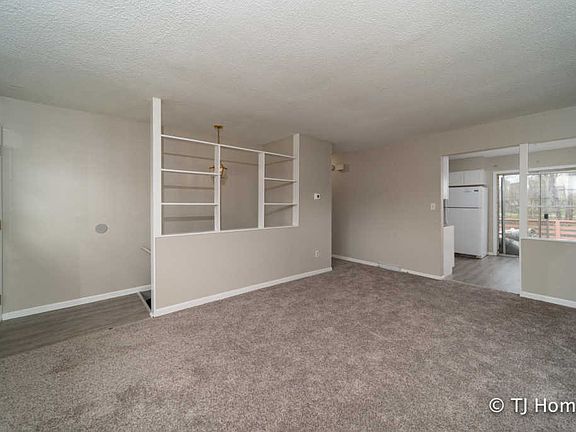 5th image of 3543/3545 Wedgewood Dr SW
