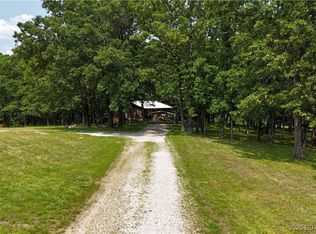 13 Bunker Rd, Eldon, MO 65026