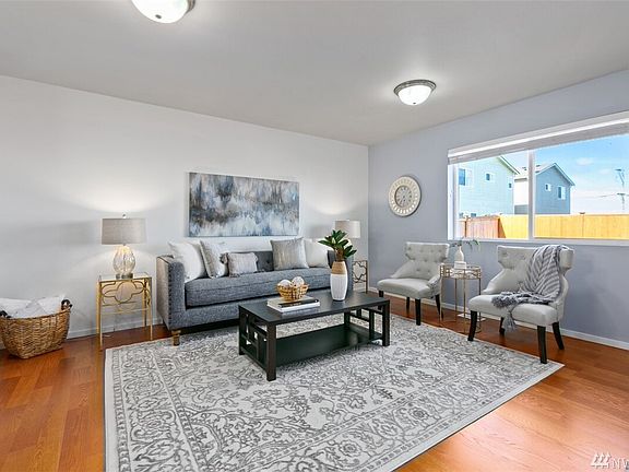 3rd image of 8044 3rd St NE