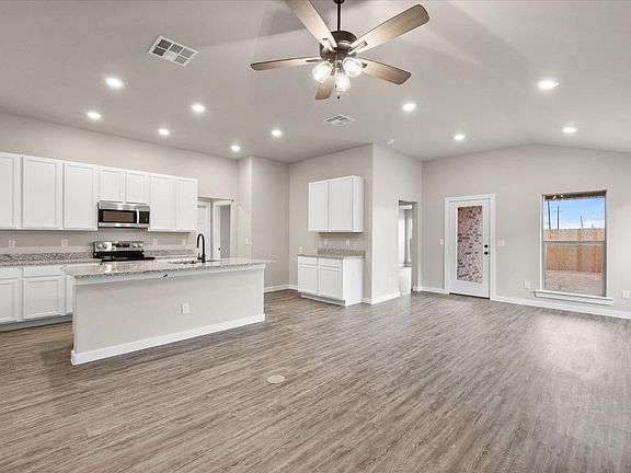 5th image of 302 E 23rd St