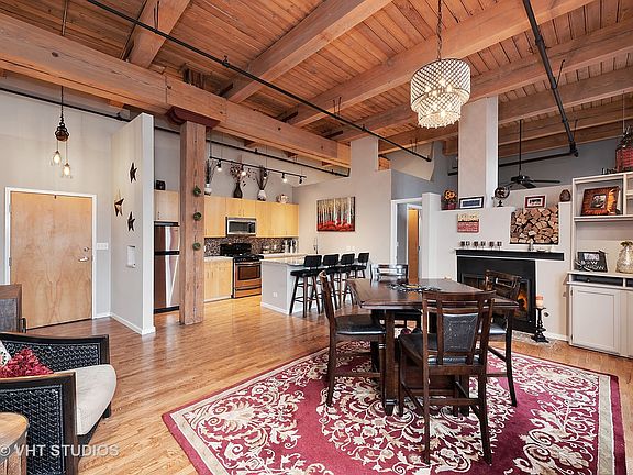 4th image of 2511 W Moffat St APT 103