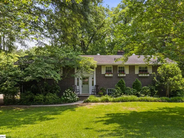 104 Rosemary Ln, Greenville, SC 29615