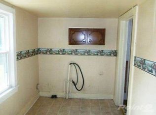 470 W 5th St, Garner, IA 50438