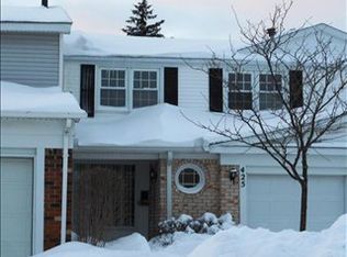 425 Lockmoor Ct, Grand Blanc, MI