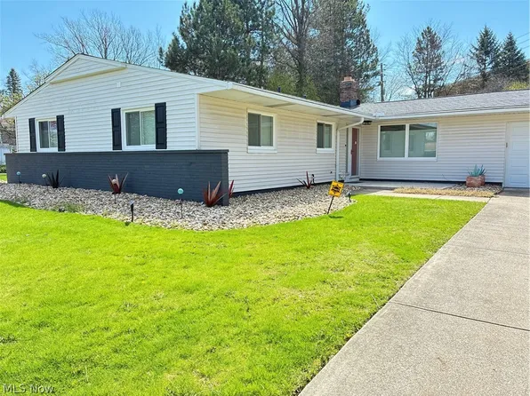 2642 Ramsay Rd, Beachwood, OH 44122