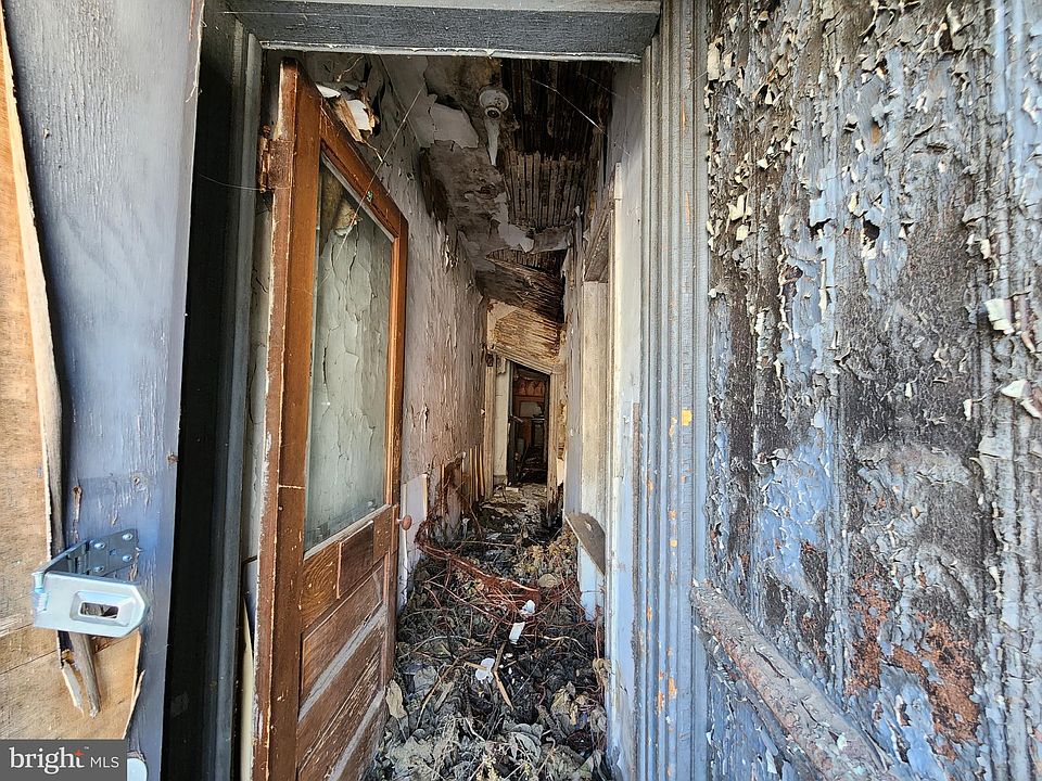 2nd image of 1505 Rutland Ave