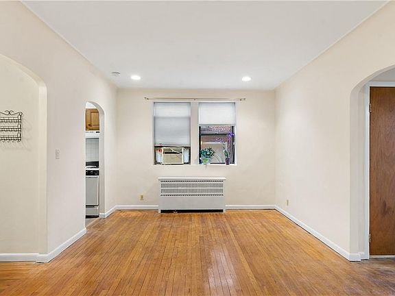 2nd image of 3 Greenridge Ave #3A7