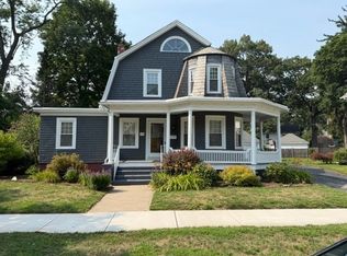 20 Woodlawn Pl, Longmeadow, MA 01106