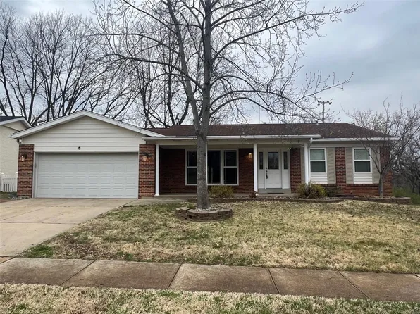 4551 Thicket Dr, Saint Louis, MO 63129