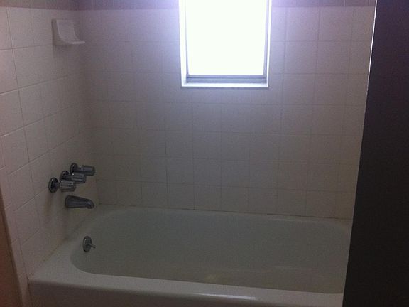 4th image of 826 Wedgewood Dr Mount Dora Fl 32757