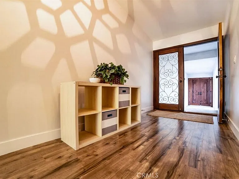 1530 Marine Ave — Photo 4