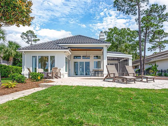 2nd image of 3011 Bay Villas Dr