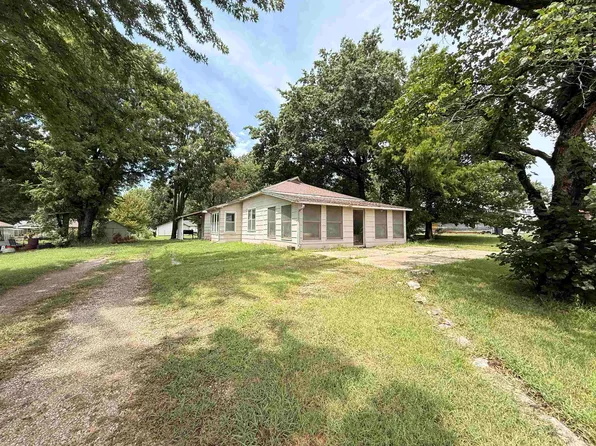 1121 N Osage St, El Dorado, KS 67042