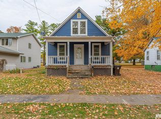 1014 Davenport St, Lincoln, IL 62656