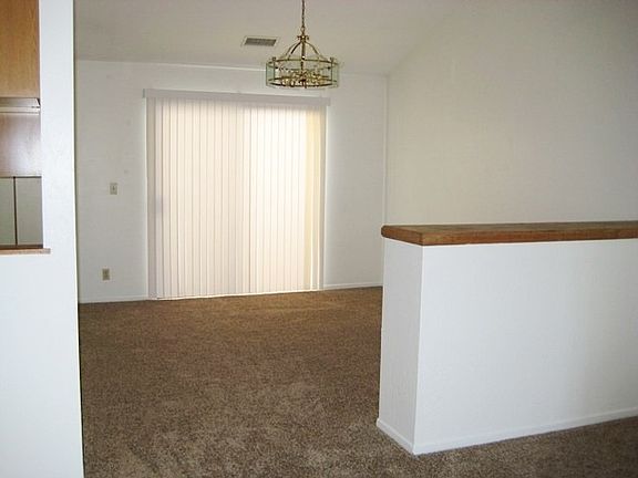 3rd image of 1045 Alta Calle