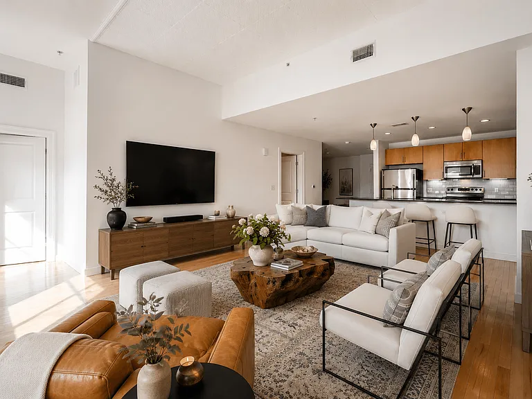 Miller and Rhoads Residences — Photo 13
