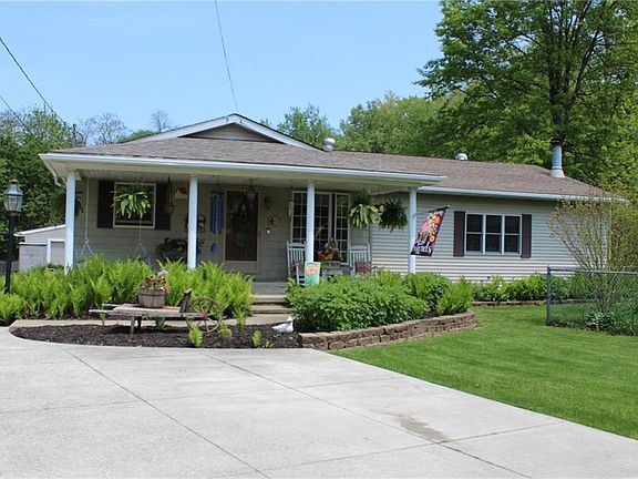 2nd image of 2539 Newton St