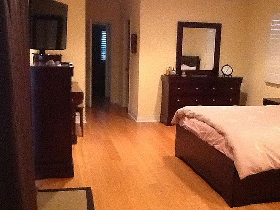 4th image of 4419 Snowden Ave