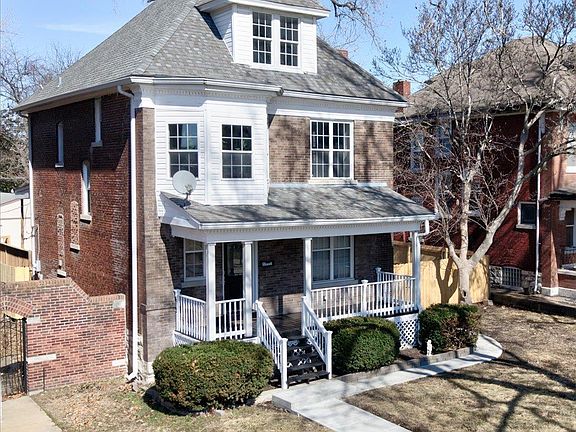 3rd image of 5911 Enright Ave