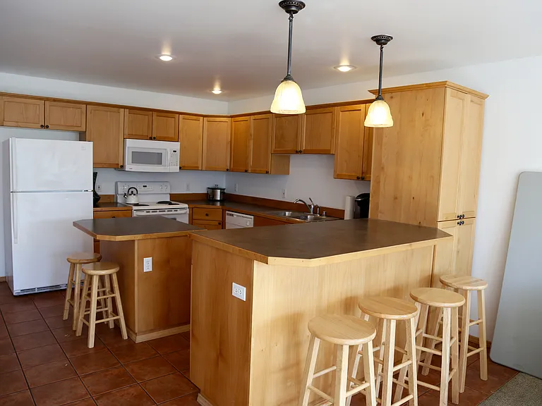 315 E Main St — Photo 1