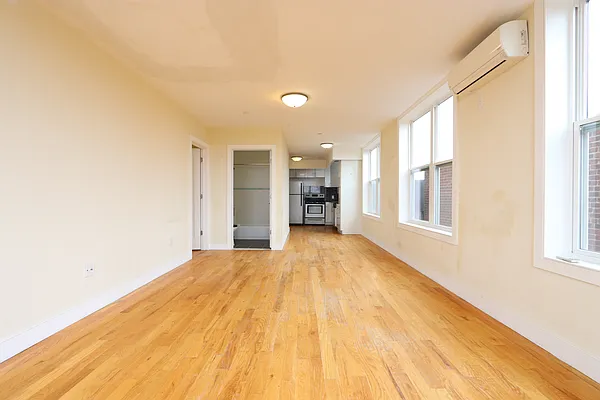 Rented by Nooklyn NYC LLC | media 8