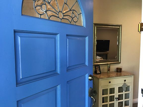 4th image of 6929 Cozycroft Ave