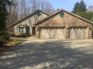 7131 Shady Lane Rd, West Bend, WI 53090