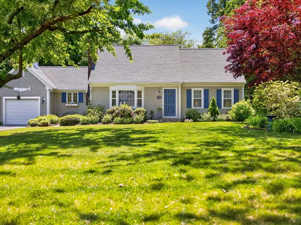 25 Joyce Anne Road, Centerville, MA 02632