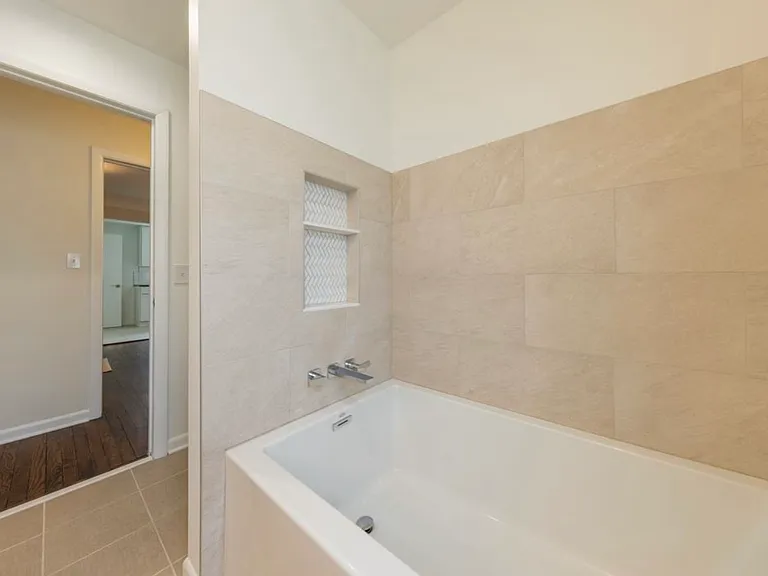 21112 Halworth Rd — Photo 13