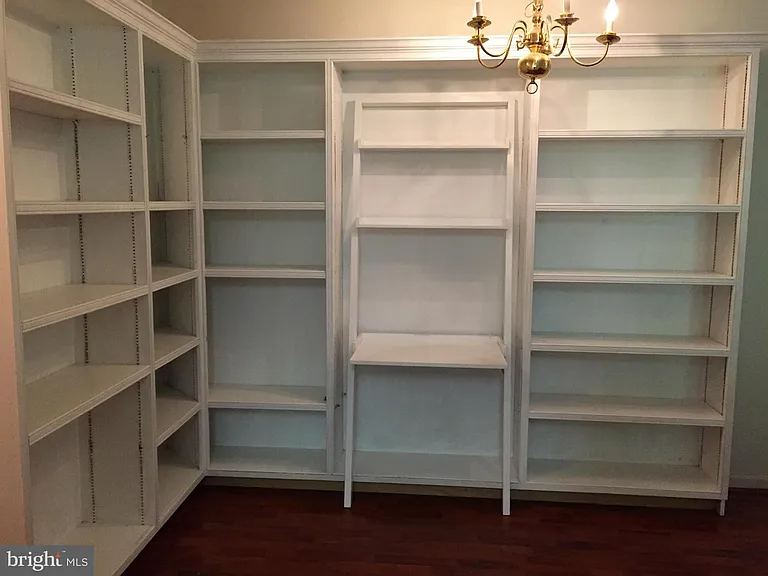 2026 Gov Thomas Bladen Way #301 — Photo 13
