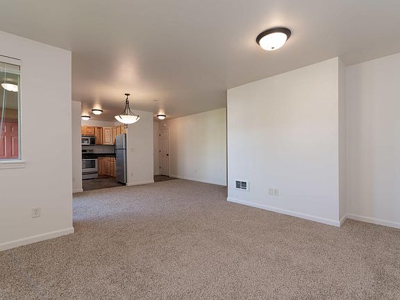2nd image of 7552 Mountain Laurel Dr APT D5