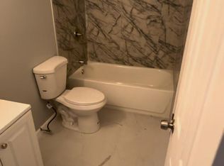 107 Mastic Beach Rd, Mastic Beach, NY 11951