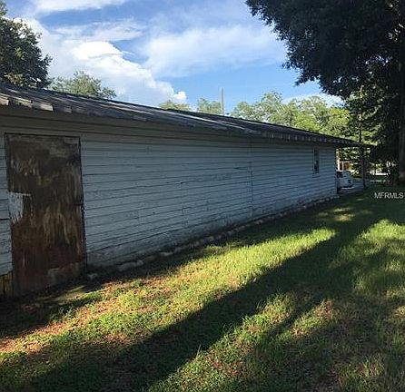 4th image of 1120 Crestview Ave