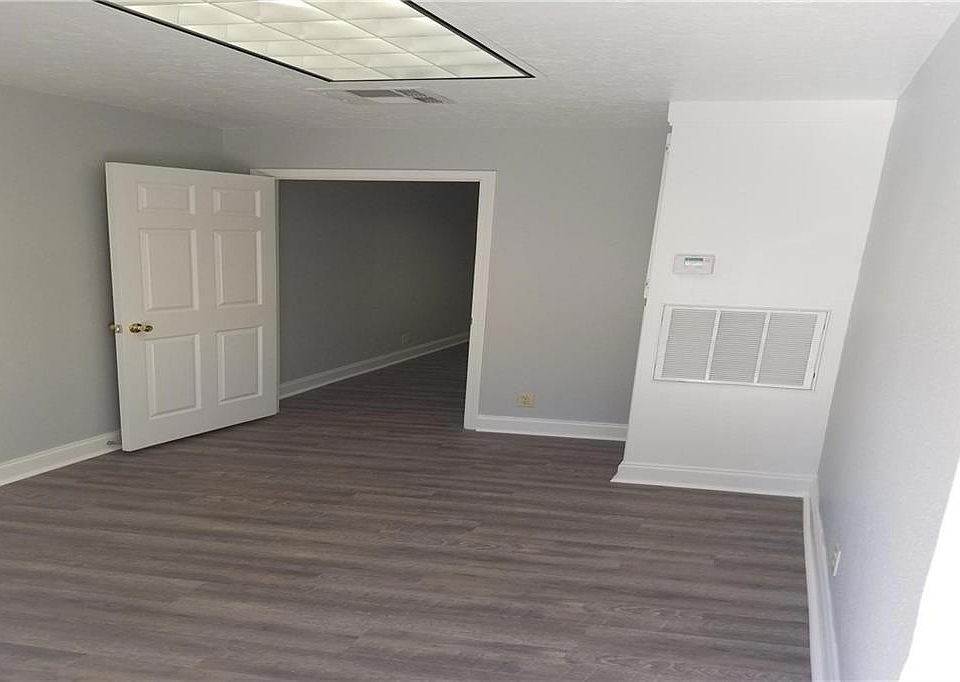 2nd image of 120 Arlington Dr