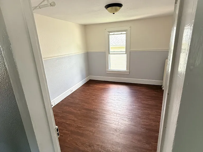 320 North St — Photo 9